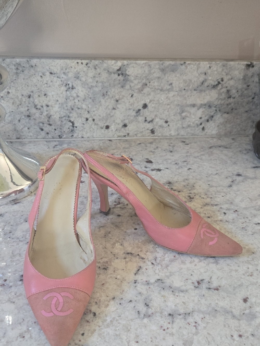Auth CHANEL Pink Suede and Leather Slingback Heels